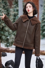 2024冬新款海军大翻领短羊羔毛皮毛一体加绒加厚外套韩系，女装羊羔毛/颗粒绒，美拉德工厂直营店