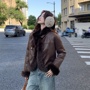 8872款50标羽绒服P295K410图片