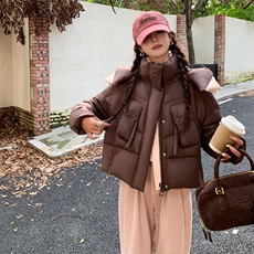 90绒短款拼色外套女2024冬季新款时尚羽绒服现货，女装羽绒服，千千佰惠