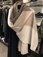 2025年秋季三色拼接大披肩围巾两用时尚，披肩，羿纯羊绒