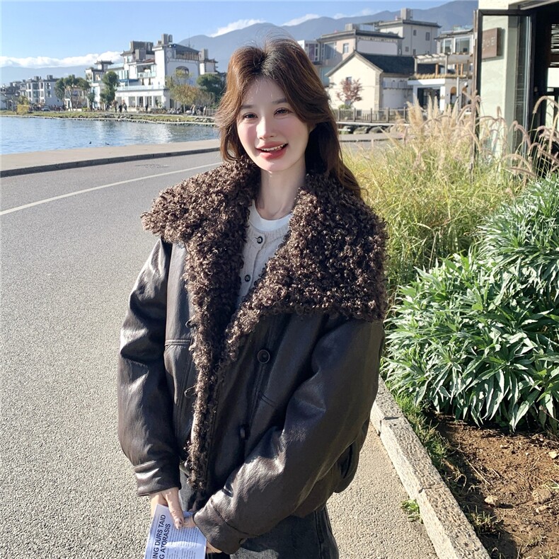 美拉德巨好看蛋白皮衣羽绒服女2025冬季新款双子星高端高级外套,女装羽绒服,艾米莉亚