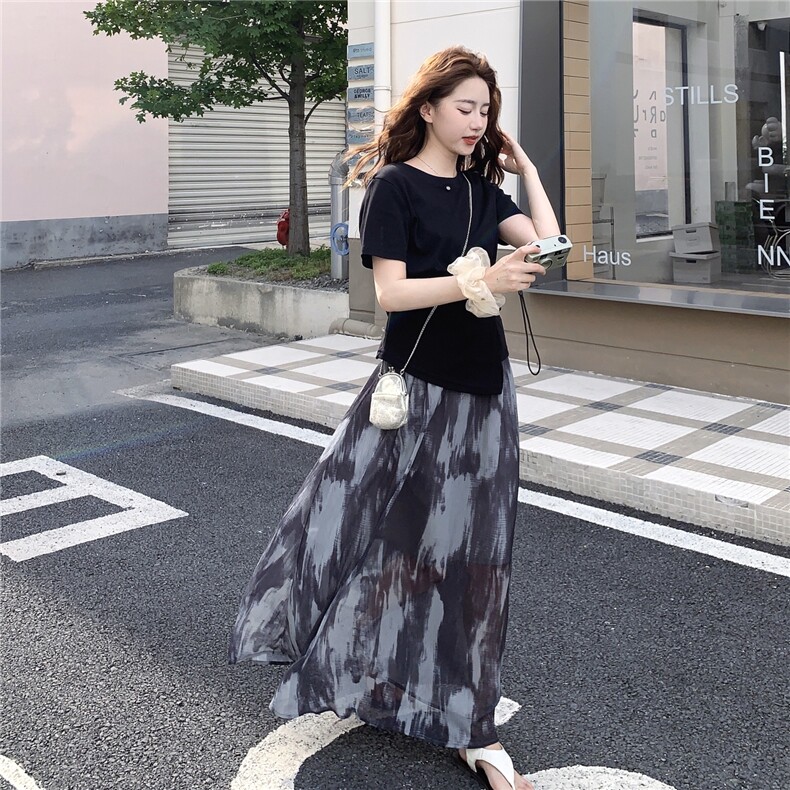 轻熟风晕染半身裙T恤套装女夏2025新款韩风chic超火两件套绝美潮图片