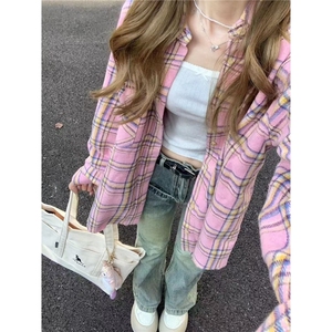 森系甜美粉色格纹衬衫女早秋中厚宽松休闲显瘦中长款衬衣外穿开衫