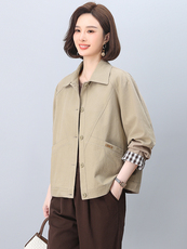外套女款春秋2025新款短款休闲大码宽松减龄洋气中年妈妈夹克外套，女装短外套，忆绮罗