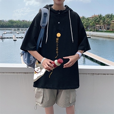 黑色