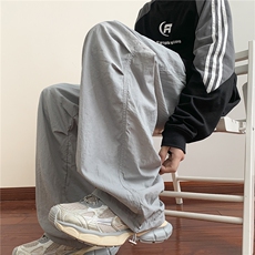 灰色