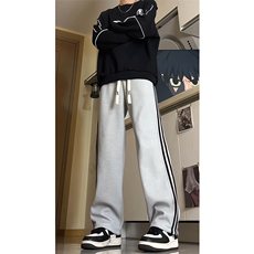 灰色