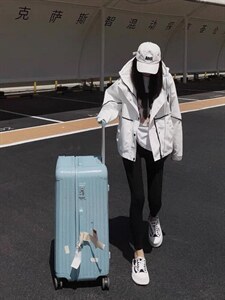 新款风衣外套女显瘦欧货印花字母工装休闲百搭连帽上衣图片