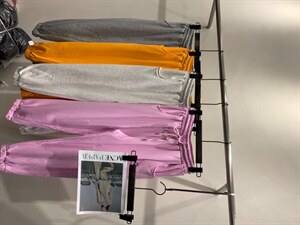 春装彩色卫裤笑脸卫裤图片
