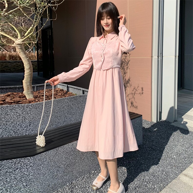 现货2024年春季女新甜美时尚复古印花修身显瘦网红假两件连衣裙,女装连衣裙,煊芮熙