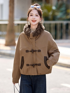 现货！2025冬季新款白鸭绒羽绒服女休闲风图片