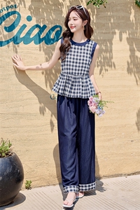 韩系减龄松弛感套装女2025夏季新款格纹无袖背心上衣阔腿裤两件套图片