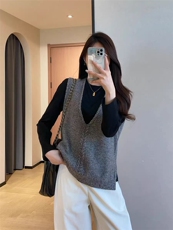 2025秋冬百搭时尚简约侧开叉麻花马甲针织衫，女装针织衫/毛衣，米咔羊绒