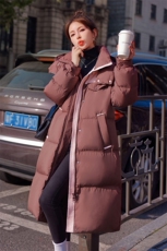 【现货放心推】2024新款冬装拼接撞色刺绣长款连帽羽绒服帽子可拆，女装羽绒服，雅静靓衣