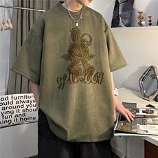 灰绿色