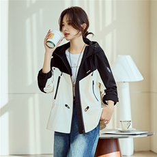 黑白拼接连帽短外套女2026新款流行巴恩风宽松轻薄中场款开衫夹克，女装短外套，梦懿尔