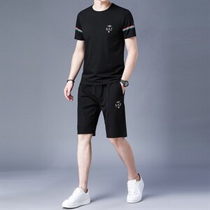 男士短袖冰丝套装2023新款潮流宽松衣服搭配休闲运动t恤两件套图片