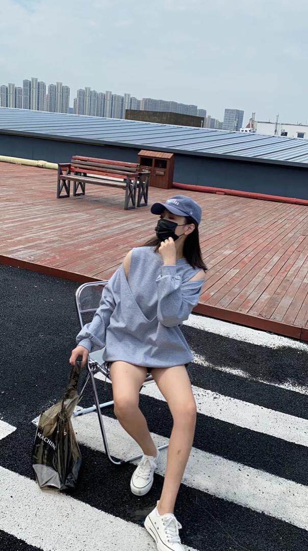 设计感卫衣，女装卫衣/绒衫，Q.P