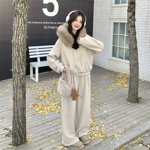 米色大毛领时尚加厚卫衣套装裤女冬2025新款韩系减龄阔腿裤两件套图片