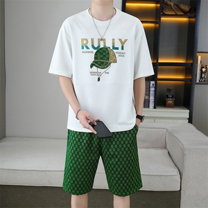 2025夏季新款时尚套装轻奢华夫格短裤男士圆领宽松潮流T恤两件套图片