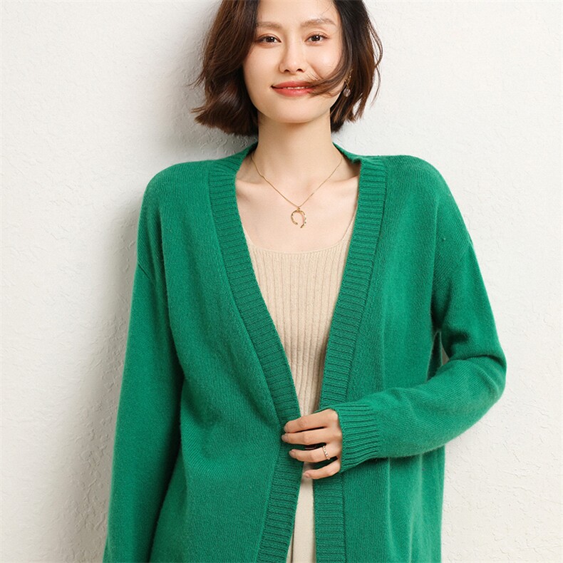 2024年秋冬季新款舒适显瘦时尚百搭V领长袖羊毛开衫,女装羊毛衫,暖圣羊羊绒