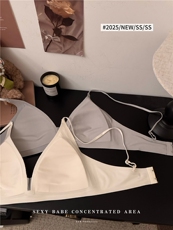 内衣女无痕小胸显大文胸无钢圈聚拢无肩带透气少女文胸罩，女装背心吊带，梦白服饰厂