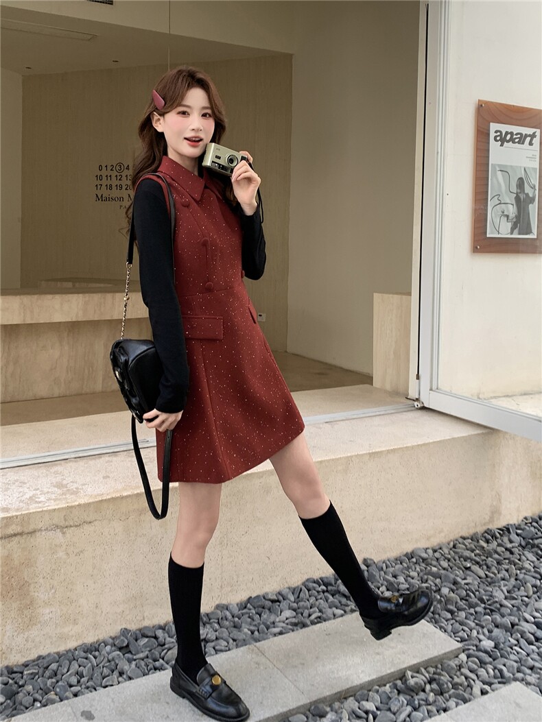 现货韩系高级感红呢料马甲+针织打底套装女2026春装新款两件套裙,女装套装/套裙,涵墨