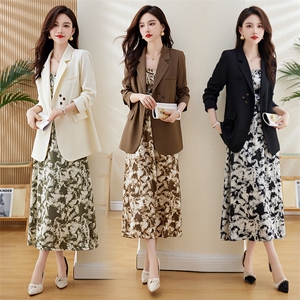 职业西装吊带裙套装女2025春秋新款高级感气质御姐范连衣裙两件套，女装套装/套裙，尚娜萱