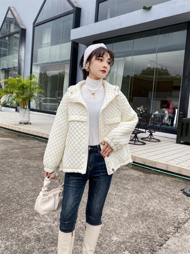 新款羽绒服，衣，女装羽绒服，恩百熙