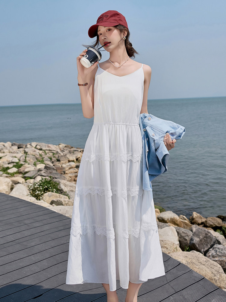 2025年夏新品现货度假风吊带蕾丝花边连衣裙+牛仔短袖两件套,女装连衣裙,臻衣坊