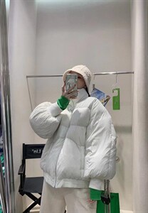 压皱羽绒服图片
