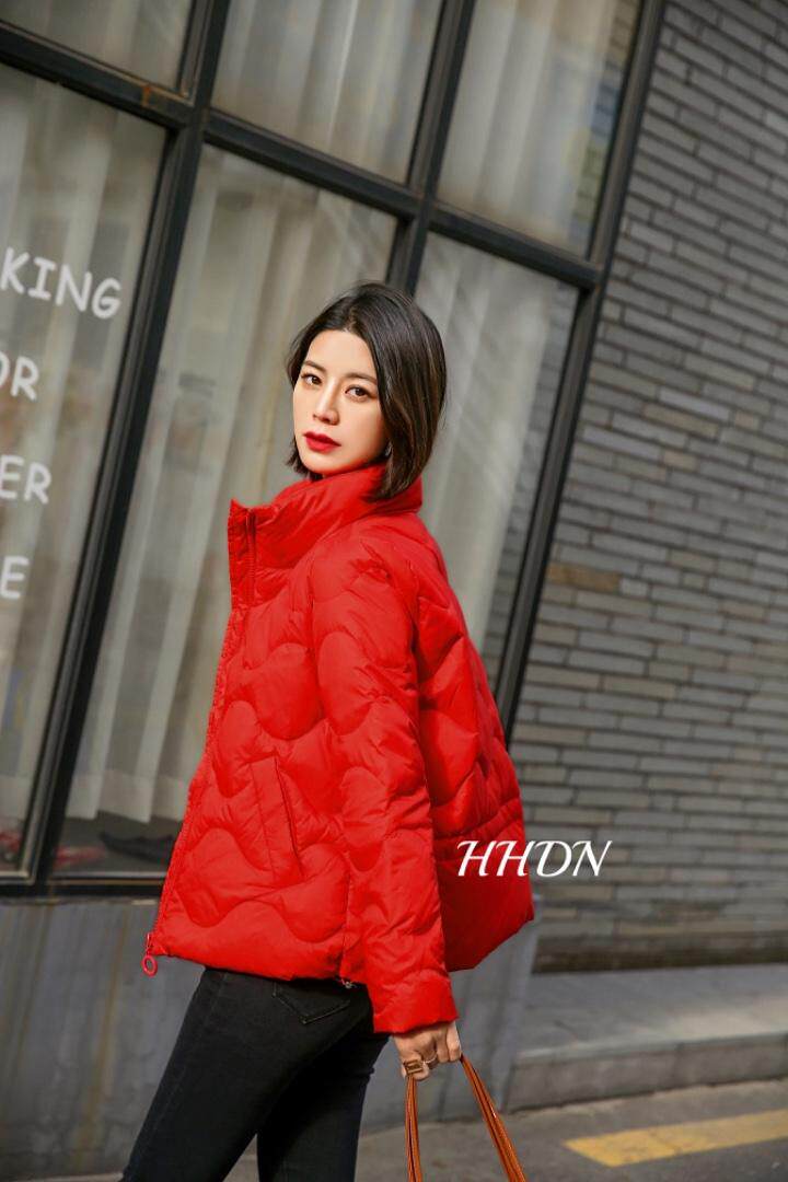 冬季新款大方时尚的一款羽绒服，女装羽绒服，红火丹妮
