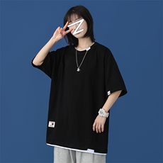 黑色