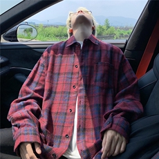 红色