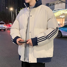 奶白色