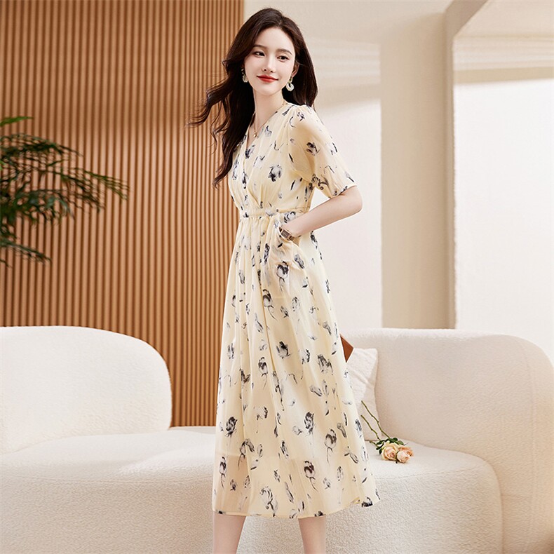 高级感连衣裙女2023新款夏中国风裙子40岁中年妈妈35一45洋气减龄,女装连衣裙,牡丹诺