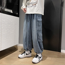 蓝色