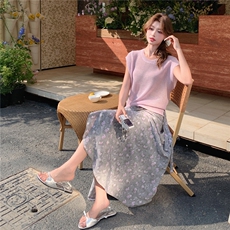 温柔风修身针织上衣两件套女夏季2025浪漫高腰A字碎花半身裙套装，女装套装/套裙，维壹