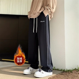 黑色刺绣男士慵懒松弛感裤子男女情侣三条杠大码宽松休闲加绒卫裤图片