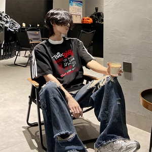 抖音得物高品质二开240克宽松纯棉美式潮牌三条杠织带短袖T恤图片