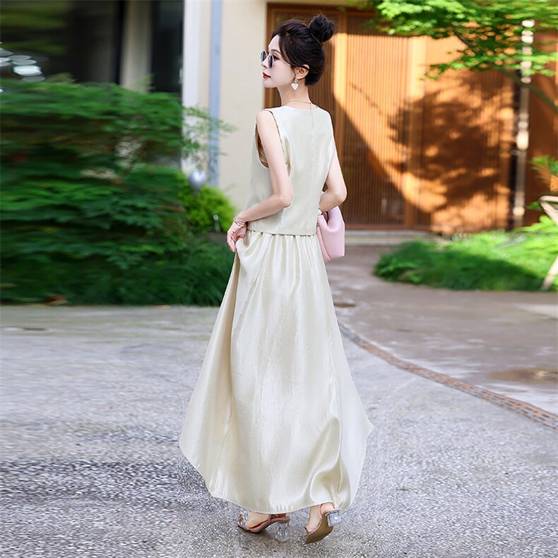 2025春季新款气质女生时尚减龄轻奢高级感上衣+半身裙两件套套装,女装套装/套裙,纯色衣恋