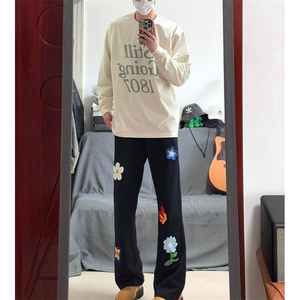 网图！ 2025春季新款港风花朵卫裤男女情侣休闲喇叭裤修身学院风图片