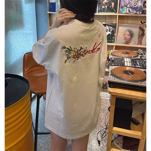 万针全刺绣工艺抖音得物高品质260克重磅纯棉双纱美式高街短袖T恤图片