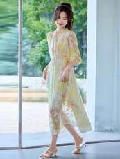 【现货】夏季新款2025度假风短袖波西米亚碎花雪纺手工串珠连衣裙，女装连衣裙，乐吉娜