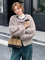 短款小香风皮毛一体2025新款仿貂绒毛毛皮草外套女年轻款，女装皮草，纯色衣恋
