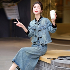 春装潮流立领通勤2024年新款复古单排扣直筒显瘦减龄牛仔外套上衣，女装牛仔外套，江南富贵女