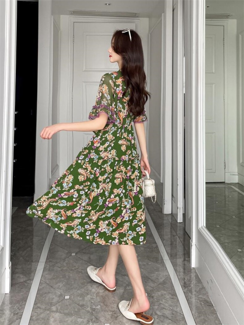 夏季新款碎花雪纺连衣裙，女装连衣裙，秀水百合