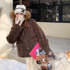 圆领串珠羊羔毛带小挎包皮毛一体外套2C267-962-P205-K318，女装短外套，茵姿媚