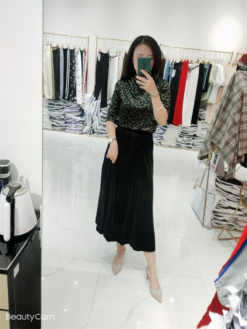 秋冬新款豹纹小衫+显瘦款丝绒裙白搭,女装其它,艺尚丽人