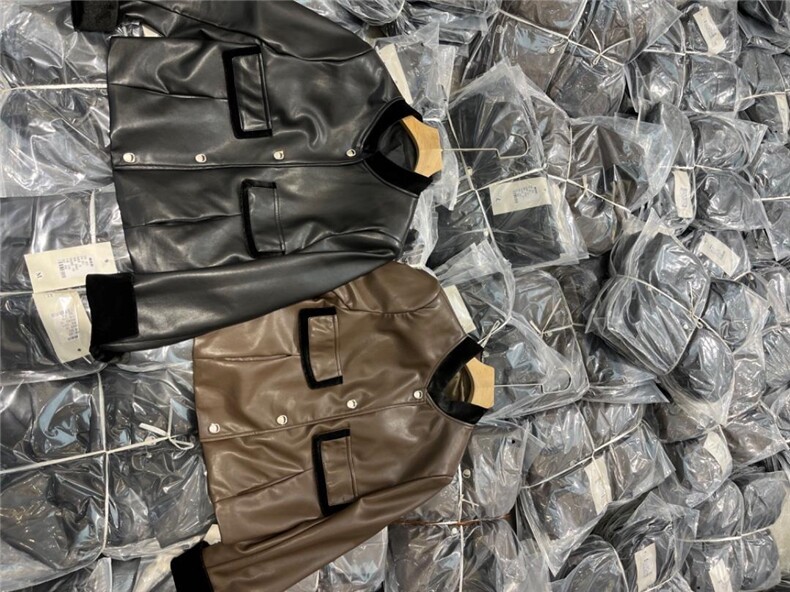 丝绒拼接皮衣，女装皮衣，时代公主